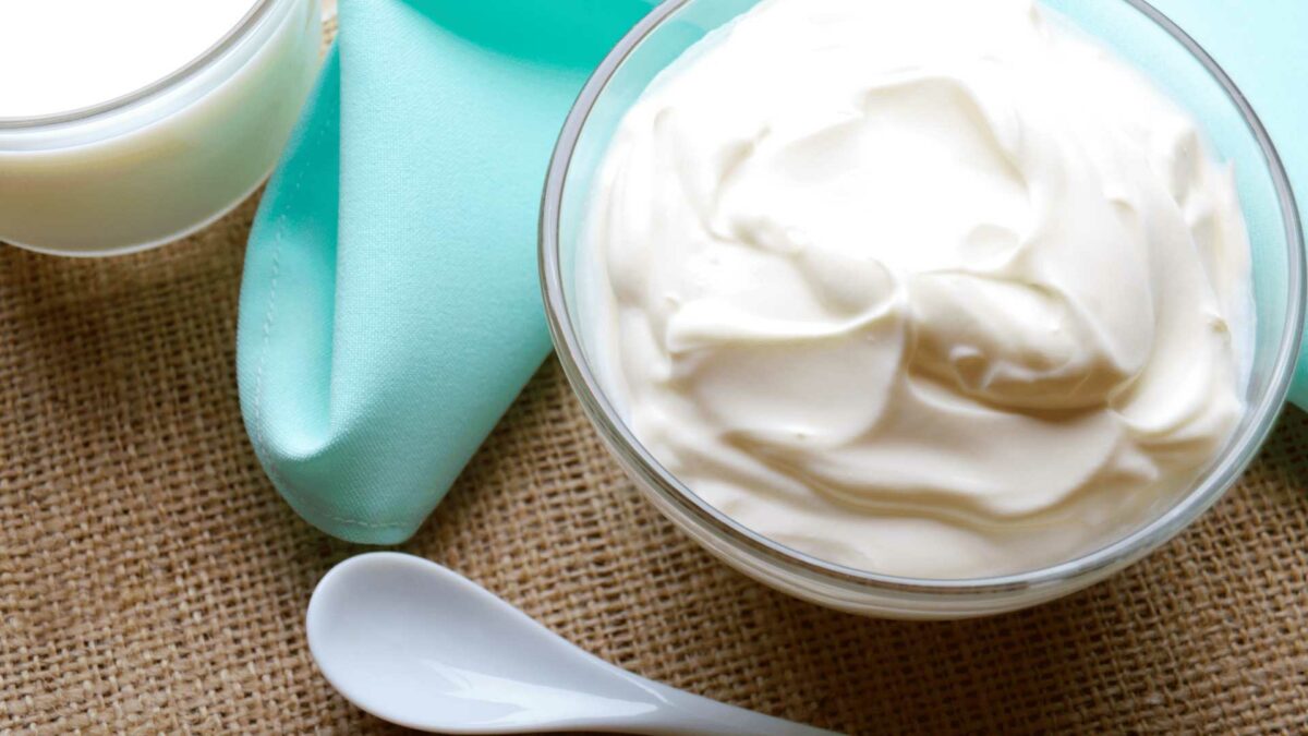 Yogur-Regular-y-Griego-Hecho-en-Casa,-Fácil-y-Económico